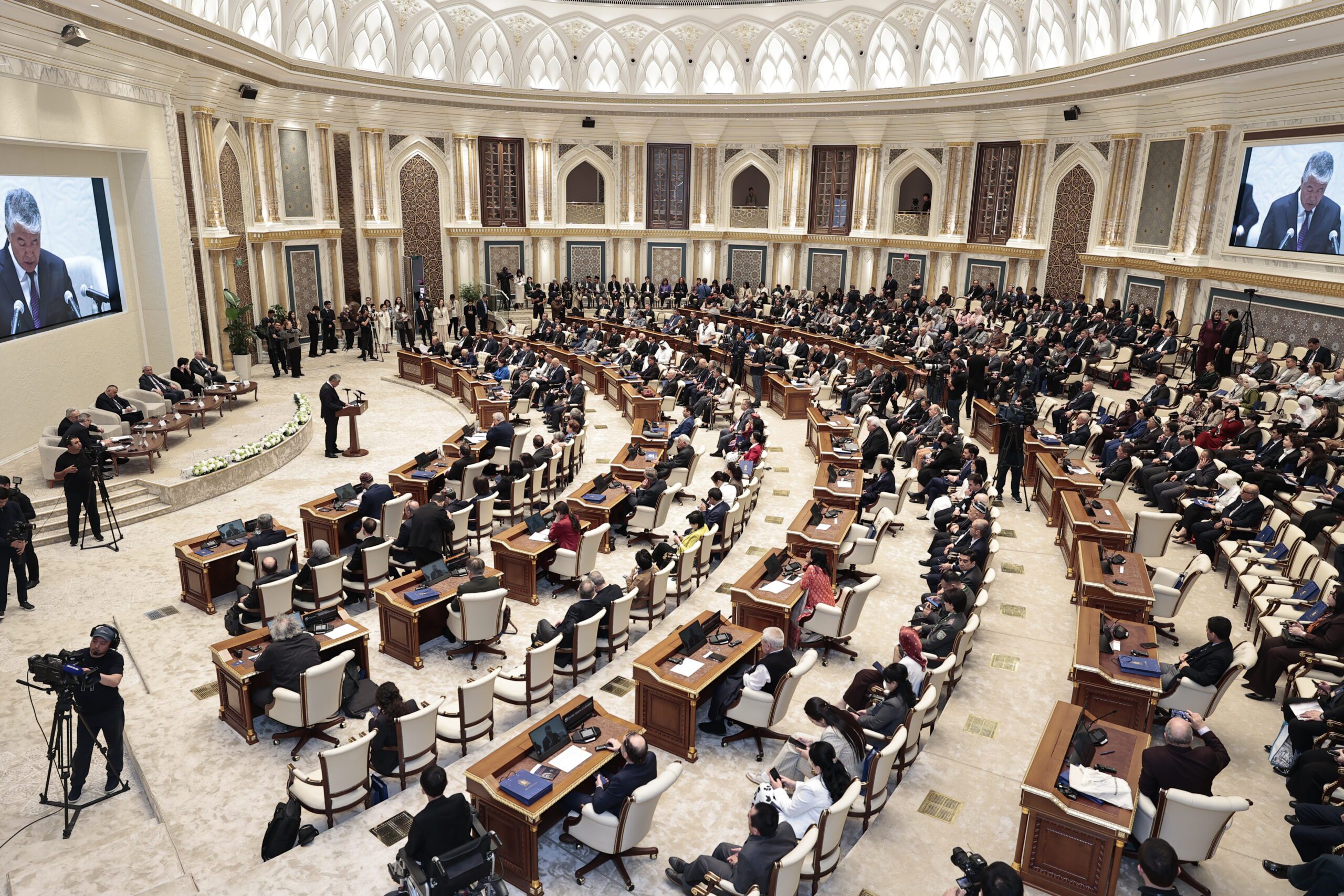 Амир Темур меросига бағишланган халқаро конференция «йўл харитаси»ни қабул қилди