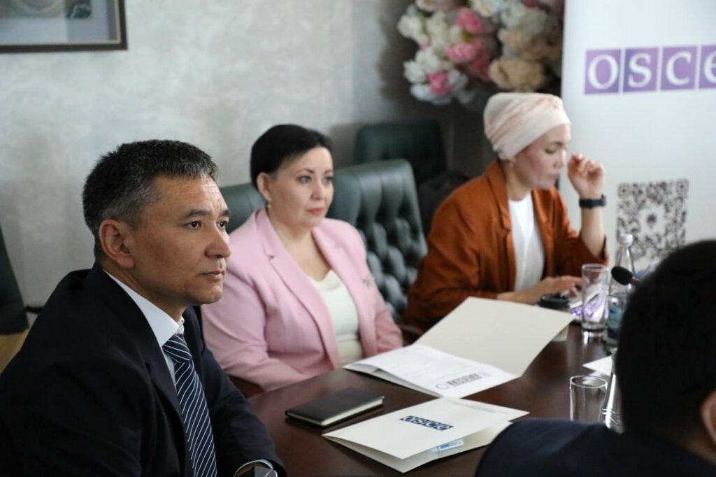 ЕХҲТ кибержиноятчилик масалалари бўйича судяларсалоҳиятини оширмоқда: мамлакат ҳудудларида ўқувкурслари ўтказилмоқда