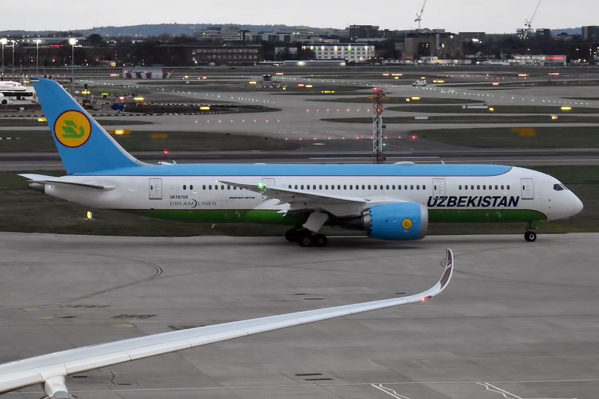 Москвага йўл олган UzAirways рейслари Санкт-Петербургдаги захира аэродромига йўналтирилди