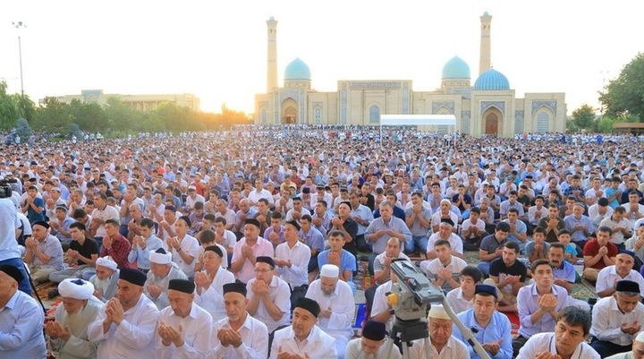 Қурбон ҳайити намози вақтлари эълон қилинди