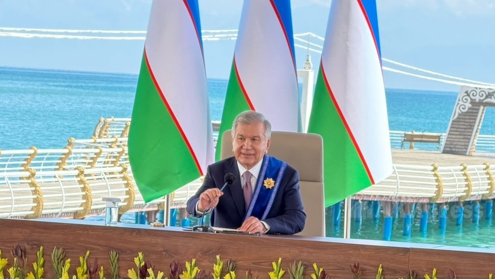 Шавкат Мирзиёев: «Манас» ордени бутун Ўзбекистон халқига бўлган ҳурмат рамзидир