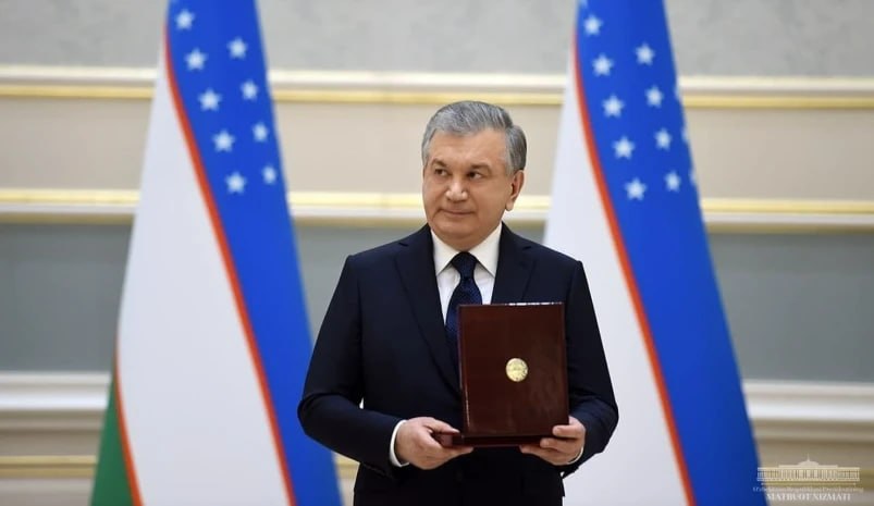 Президент 100 дан ортиқ тадбиркорни «Фаол тадбиркор» кўкрак нишони билан тақдирлади