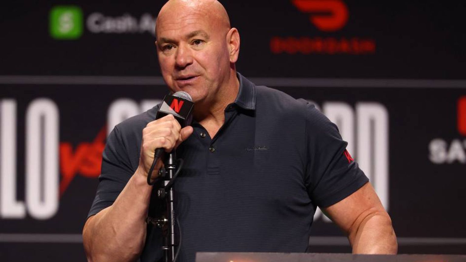 UFC. Дана Уайт: «Хабиб барча даврларнинг энг буюк жангчисига айланган бўларди»