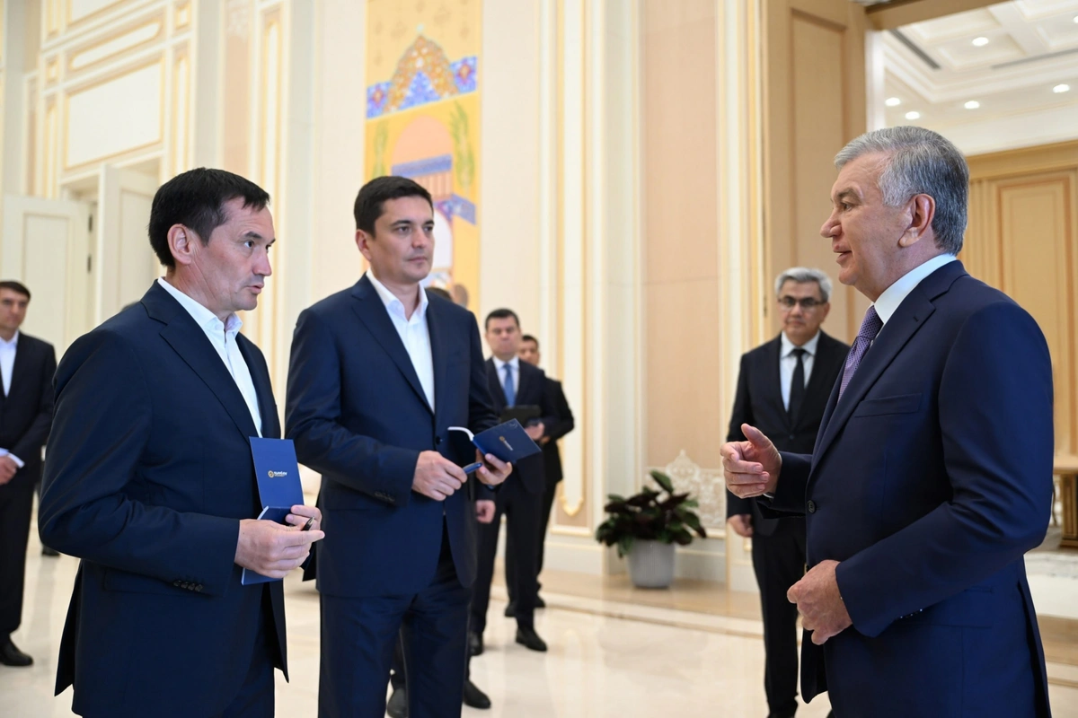 Президент Урганч халқаро аэропортининг реконструкция жараёни билан танишди