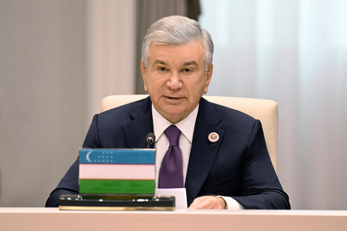 Шавкат Мирзиёев «ШҲТ−2040» концепцияси ва Саноат кооперацияси ишлаб чиқишни таклиф этди