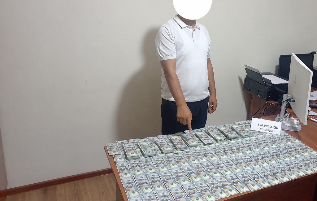 Фарғона вилоятида ҳокимлик лавозими учун 210 минг доллар талаб қилган шахс ушланди
