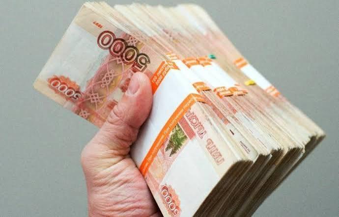 Россиядан Ўзбекистонга 1 миллион рублдан ортиқ нақд пул олиб чиқиш учун янги чекловлар жорий этилди